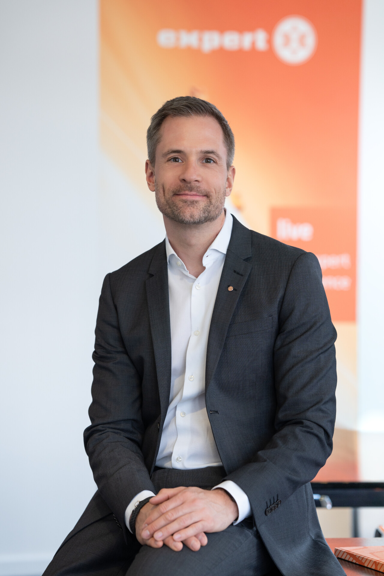 Jens Jens Stroemnes